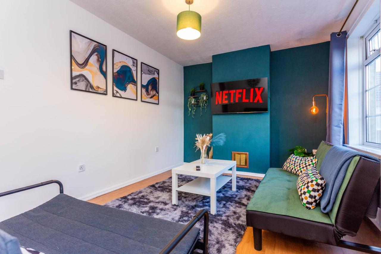 New Large 2 Bed Entire Apartment Near Newcastle Upon Tyne With Free Parking Bagian luar foto