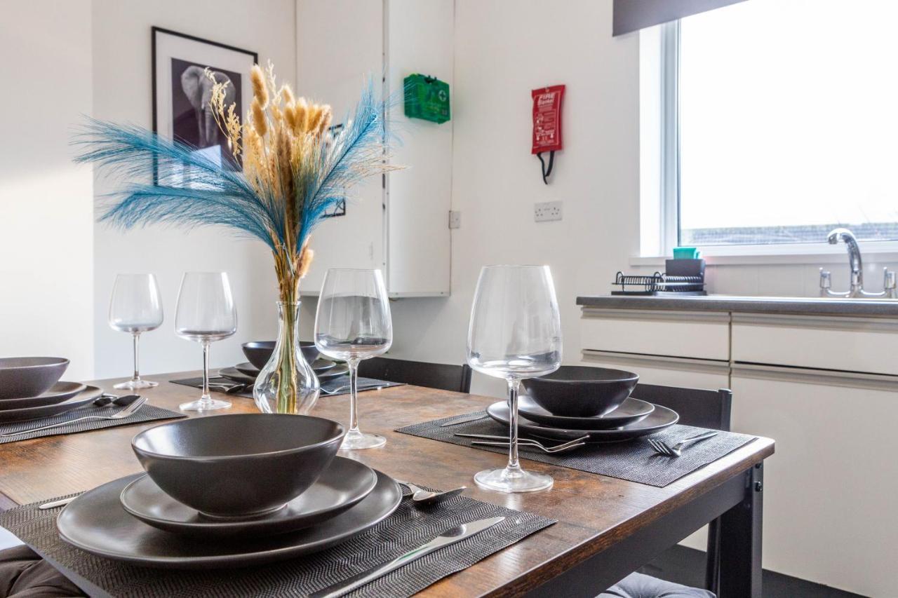 New Large 2 Bed Entire Apartment Near Newcastle Upon Tyne With Free Parking Bagian luar foto