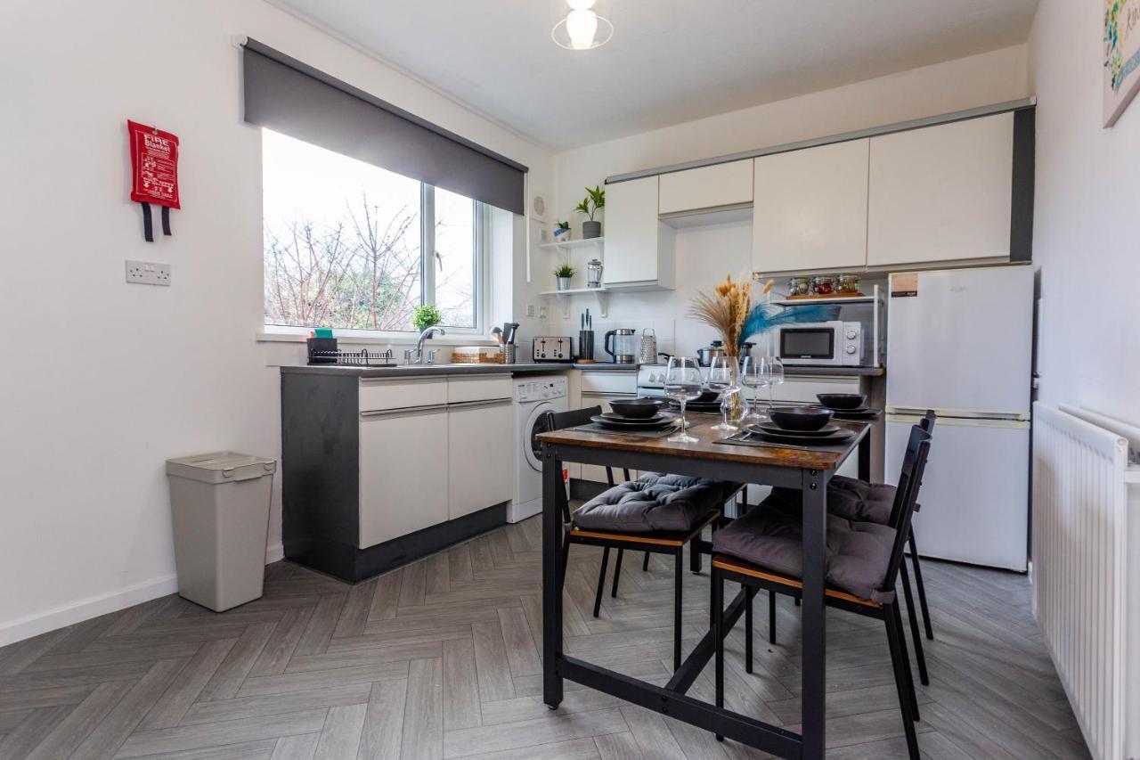 New Large 2 Bed Entire Apartment Near Newcastle Upon Tyne With Free Parking Bagian luar foto