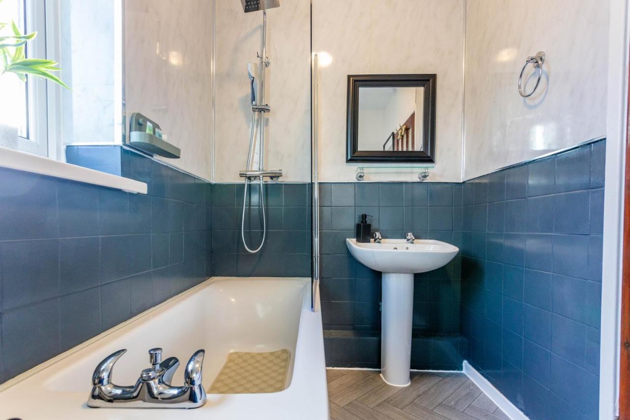 New Large 2 Bed Entire Apartment Near Newcastle Upon Tyne With Free Parking Bagian luar foto