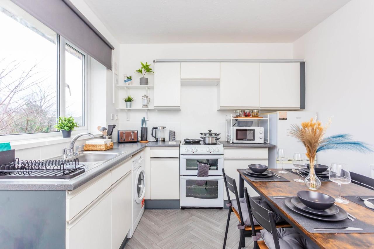 New Large 2 Bed Entire Apartment Near Newcastle Upon Tyne With Free Parking Bagian luar foto